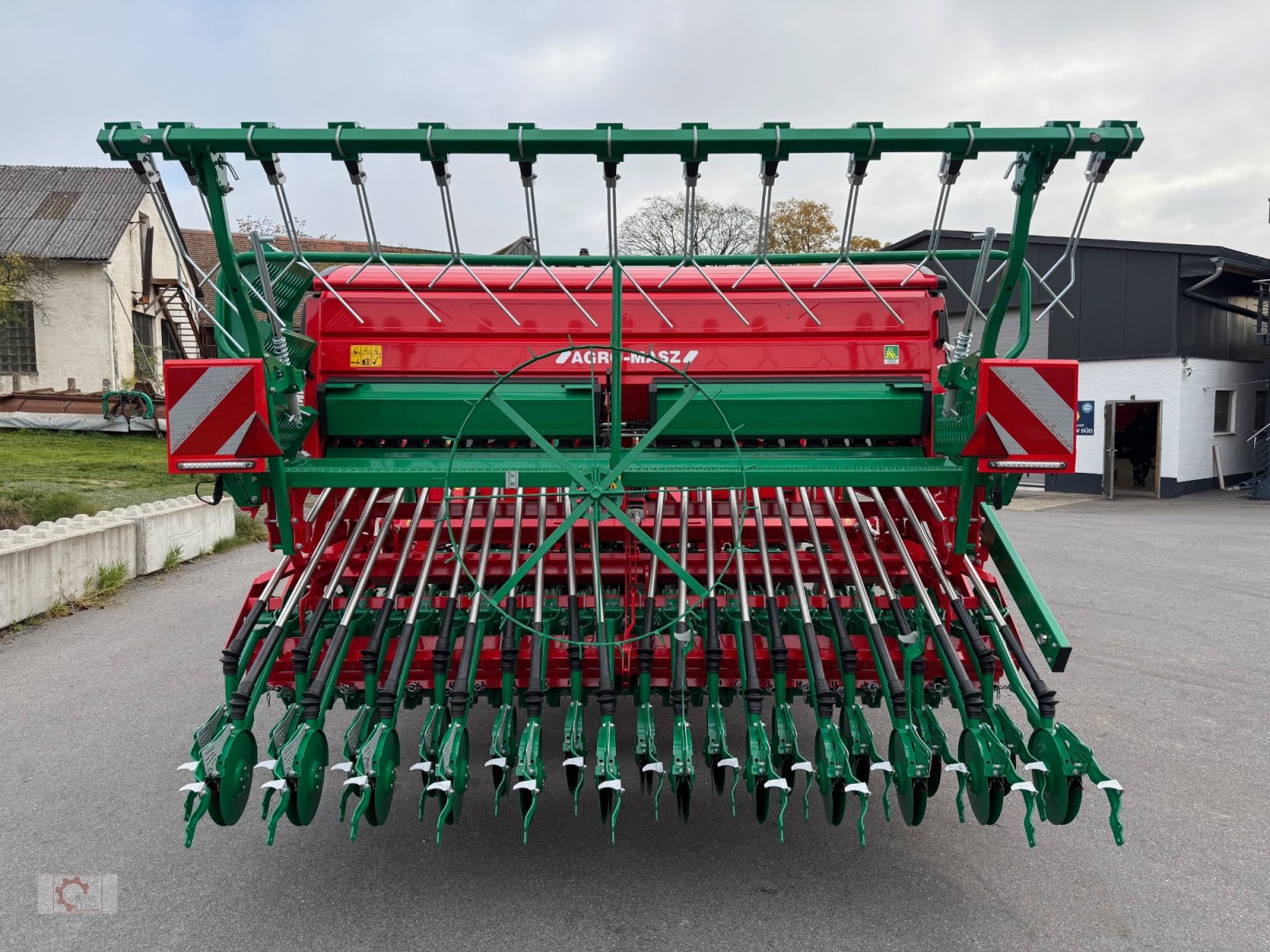 Drillmaschinenkombination of the type Agro-Masz SN301 ANT30 DURO30 Sämaschine Scheibenegge Tiefenlockerer, Neumaschine in Tiefenbach (Picture 4)