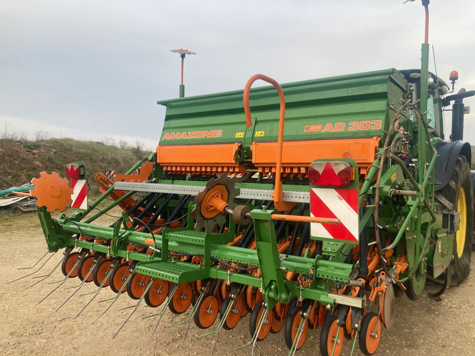 Drillmaschinenkombination del tipo Amazone AD 303 + KG 3000, Gebrauchtmaschine In Wittelshofen (Immagine 5)