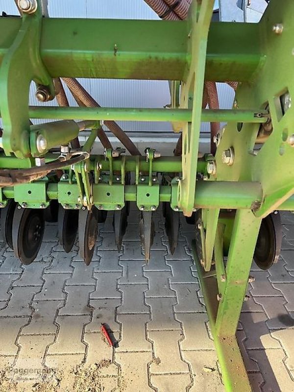 Drillmaschinenkombination of the type Amazone Amazone Avant 3002 Säschine/  Fronttank Ftender 1600/ Precea 3000-1 Maisleger, Gebrauchtmaschine in Bad Iburg - Sentrup (Picture 12)