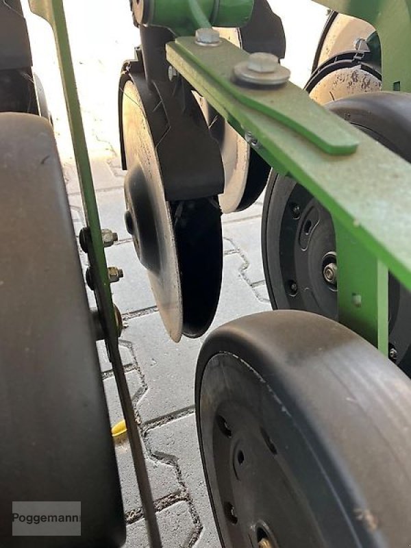Drillmaschinenkombination of the type Amazone Amazone Avant 3002 Säschine/  Fronttank Ftender 1600/ Precea 3000-1 Maisleger, Gebrauchtmaschine in Bad Iburg - Sentrup (Picture 8)