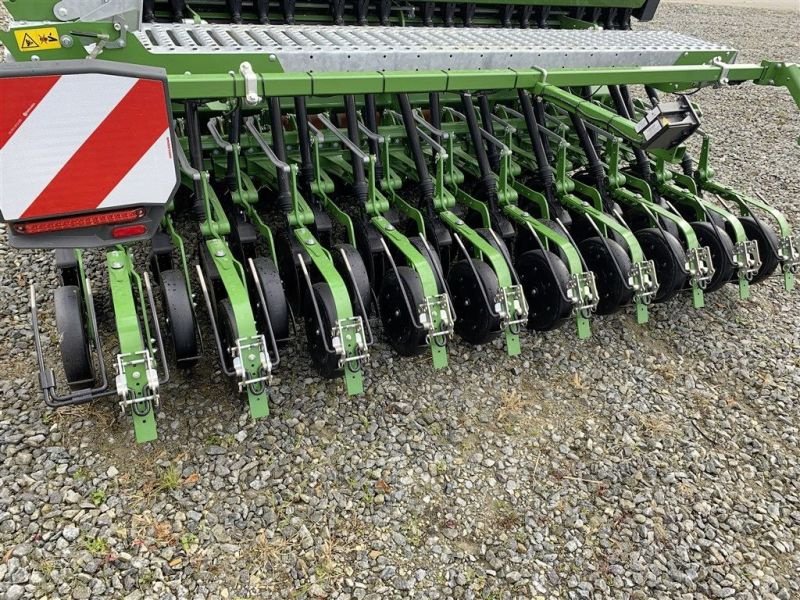 Drillmaschinenkombination des Typs Amazone CATAYA 3000 SUPER + KE 3002, Vorführmaschine in Schnaitsee (Bild 6)