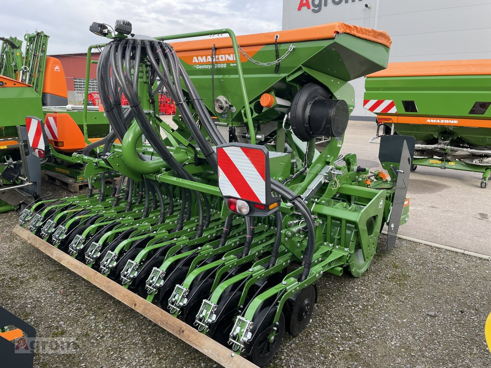 Drillmaschinenkombination of the type Amazone CENTAYA 3000 Spezial + KX 3001, Neumaschine in Meißenheim-Kürzell (Picture 4)