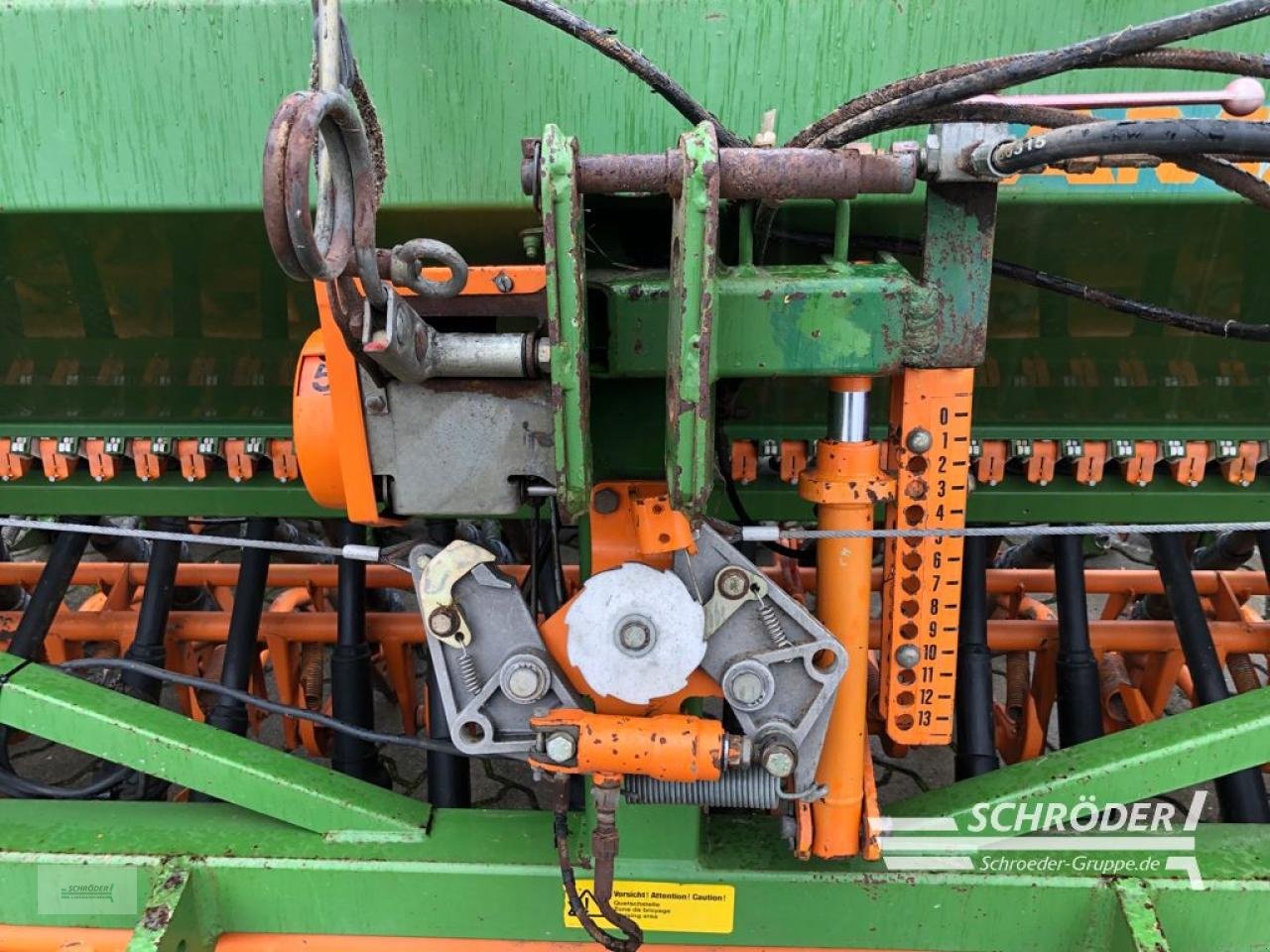 Drillmaschinenkombination typu Amazone D 8-30 E, Gebrauchtmaschine v Ahlerstedt (Obrázek 9)