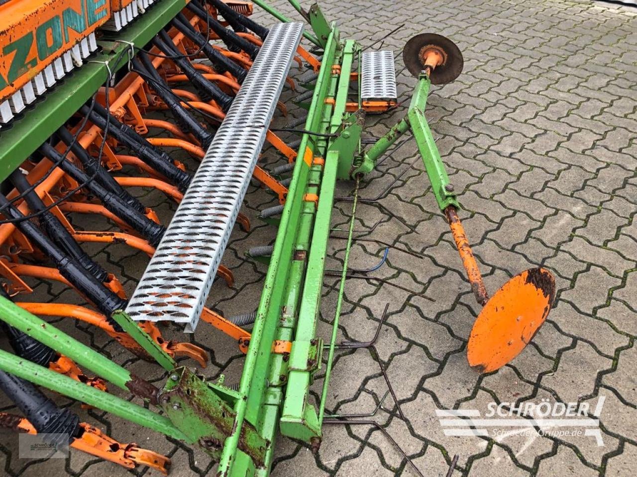 Drillmaschinenkombination typu Amazone D 8-30 E, Gebrauchtmaschine v Ahlerstedt (Obrázek 12)