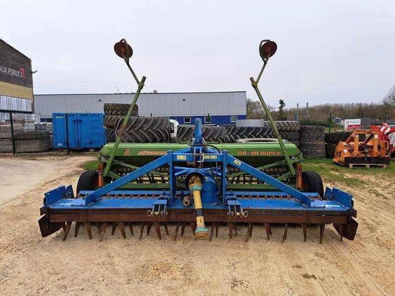 Amazone D8-40 SUPER, Gebrauchtmaschine (Photo 1) Drillmaschinenkombination du type Amazone D8-40 SUPER, Gebrauchtmaschine en SAINT-GERMAIN DU PUY (Photo 1)