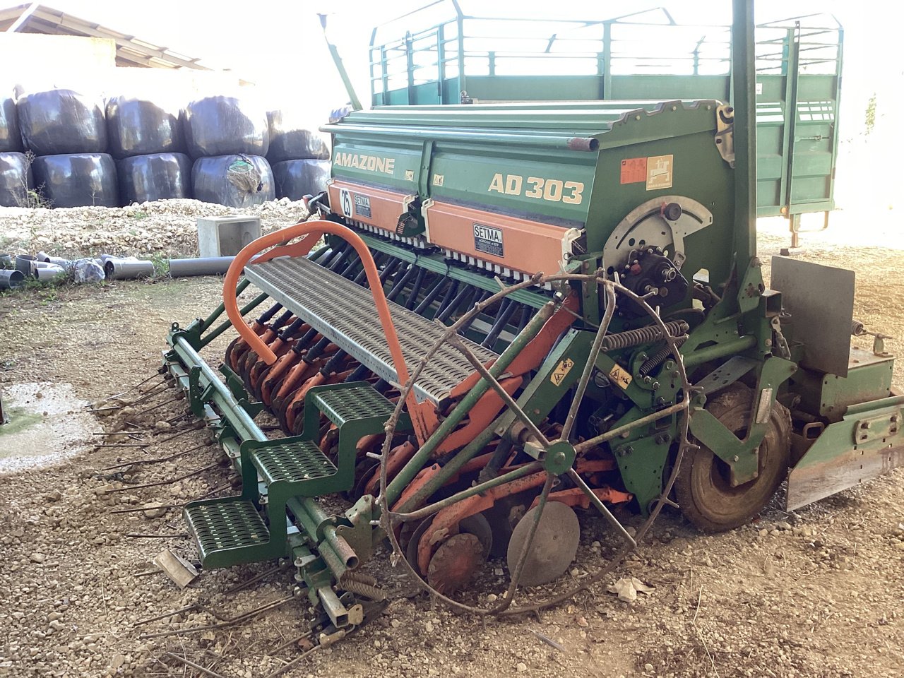 Drillmaschinenkombination of the type Amazone DISQUES, Gebrauchtmaschine in MORLHON LE HAUT (Picture 3)