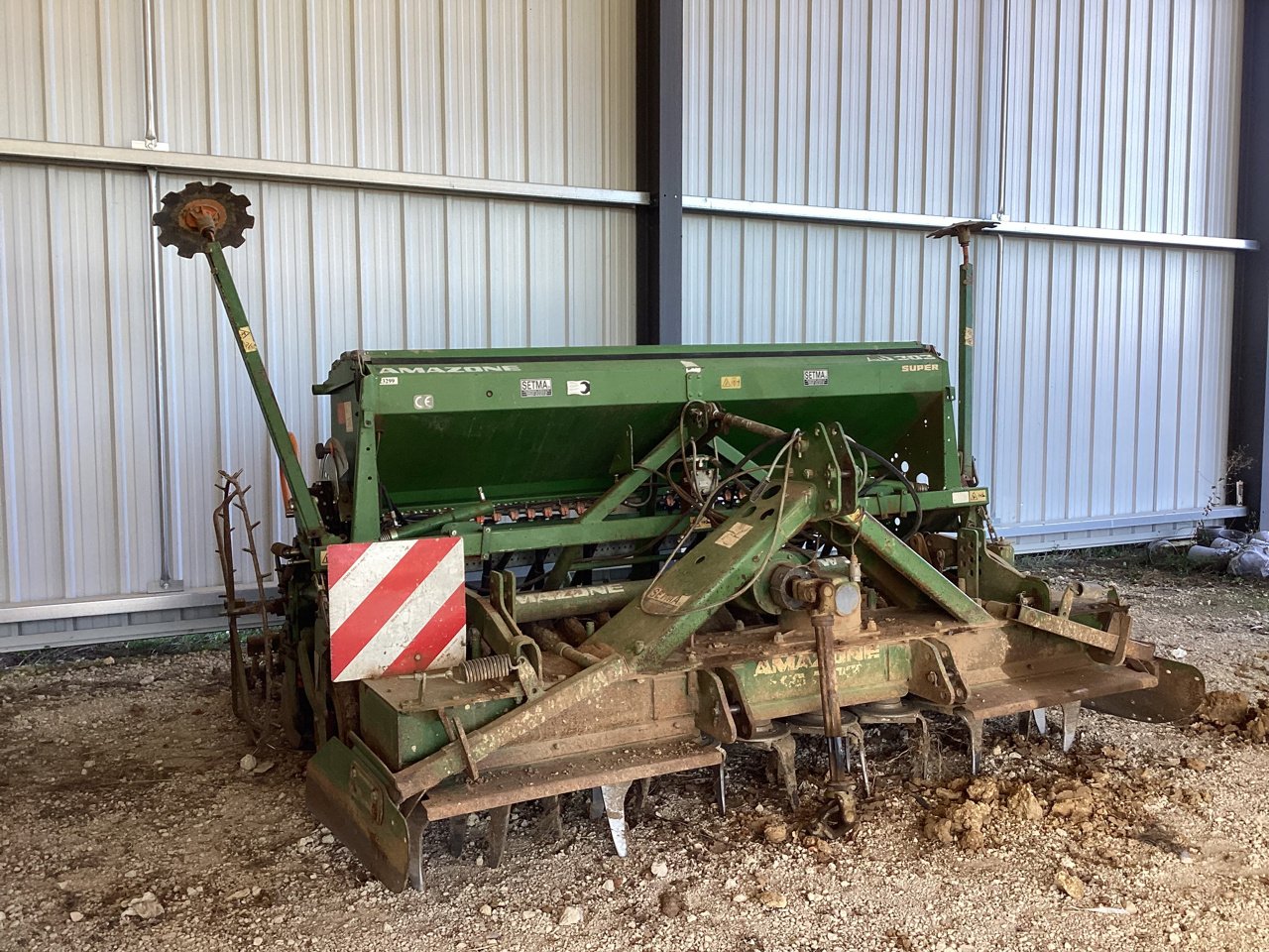 Drillmaschinenkombination of the type Amazone DISQUES, Gebrauchtmaschine in MORLHON LE HAUT (Picture 2)