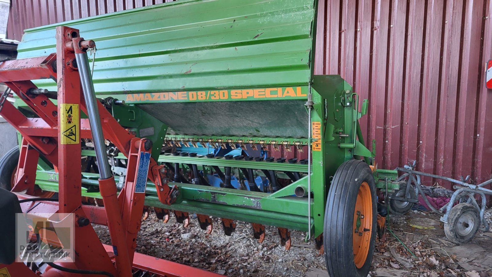 Drillmaschinenkombination del tipo Amazone HRB302D mit Amazone D8/30 Spezial, Gebrauchtmaschine In Langweid am Lech (Immagine 3)