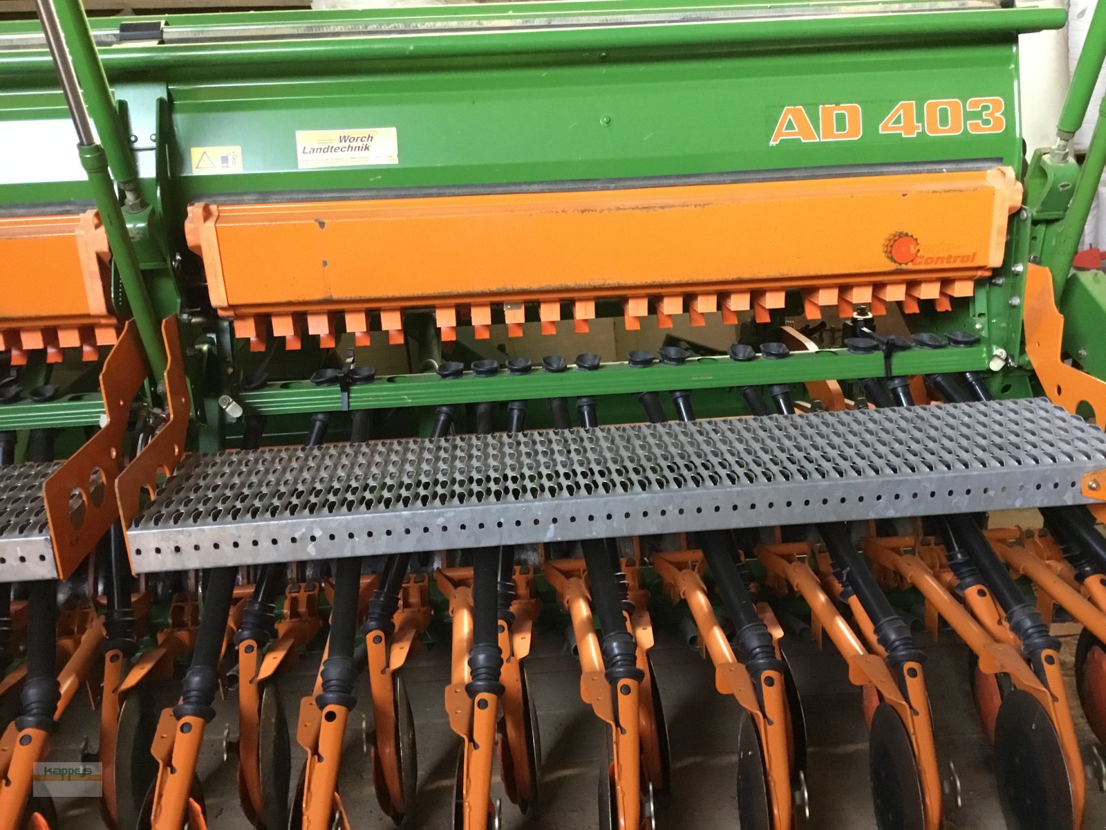 Drillmaschinenkombination des Typs Amazone KE 403 + AD 403, Gebrauchtmaschine in Niederstetten (Bild 6)