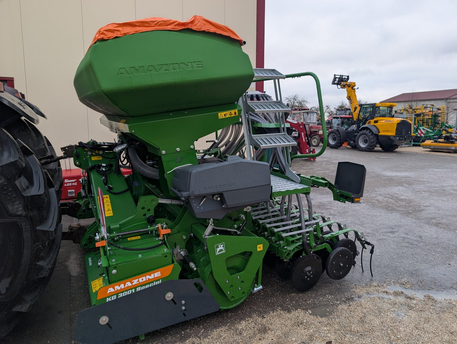 Drillmaschinenkombination des Typs Amazone KG 3001 Special mit Centaya 3000 Super, Neumaschine in Altbierlingen (Bild 3)