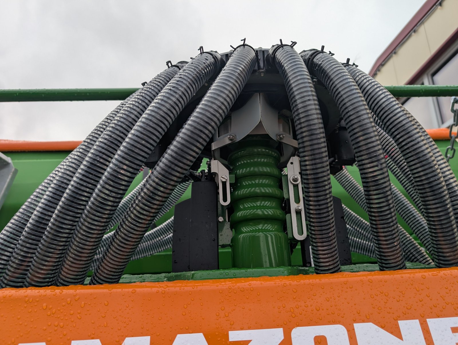 Drillmaschinenkombination des Typs Amazone KG 3001 Special mit Centaya 3000 Super, Neumaschine in Altbierlingen (Bild 12)