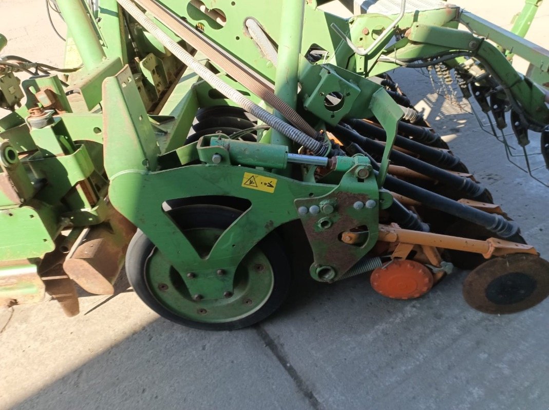 Drillmaschinenkombination des Typs Amazone KG 403 + ADP/KW 403, Gebrauchtmaschine in Liebenwalde (Bild 18)