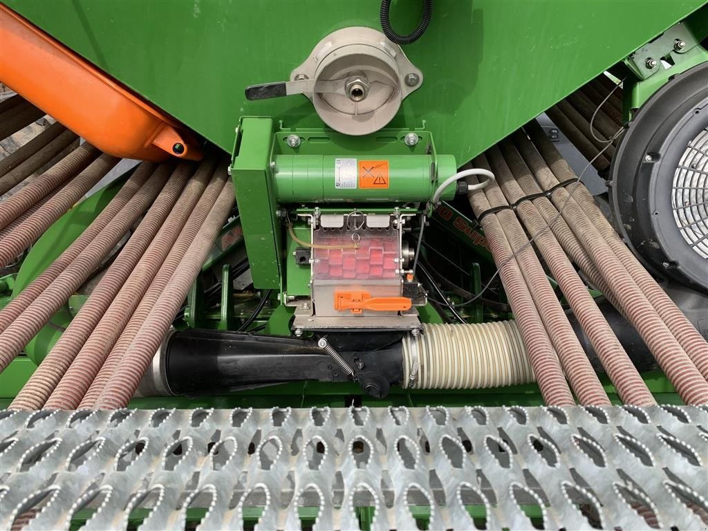 Drillmaschinenkombination a típus Amazone KG4000 Super/AD4000 Super  Type KG 4000S / AD-P4000S  -  Iso-bus, Gebrauchtmaschine ekkor: Tinglev (Kép 10)