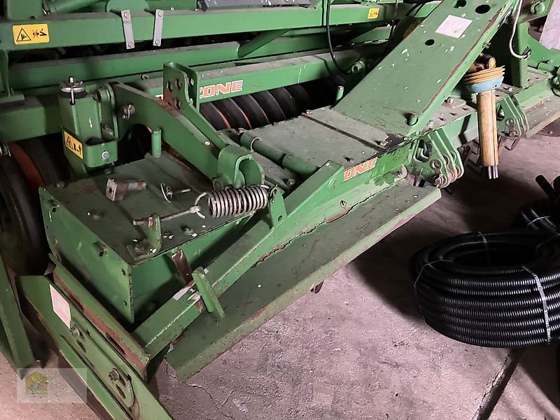 Drillmaschinenkombination van het type Amazone KG403 + KW402 + AD403 Super, Gebrauchtmaschine in Salsitz (Foto 10)