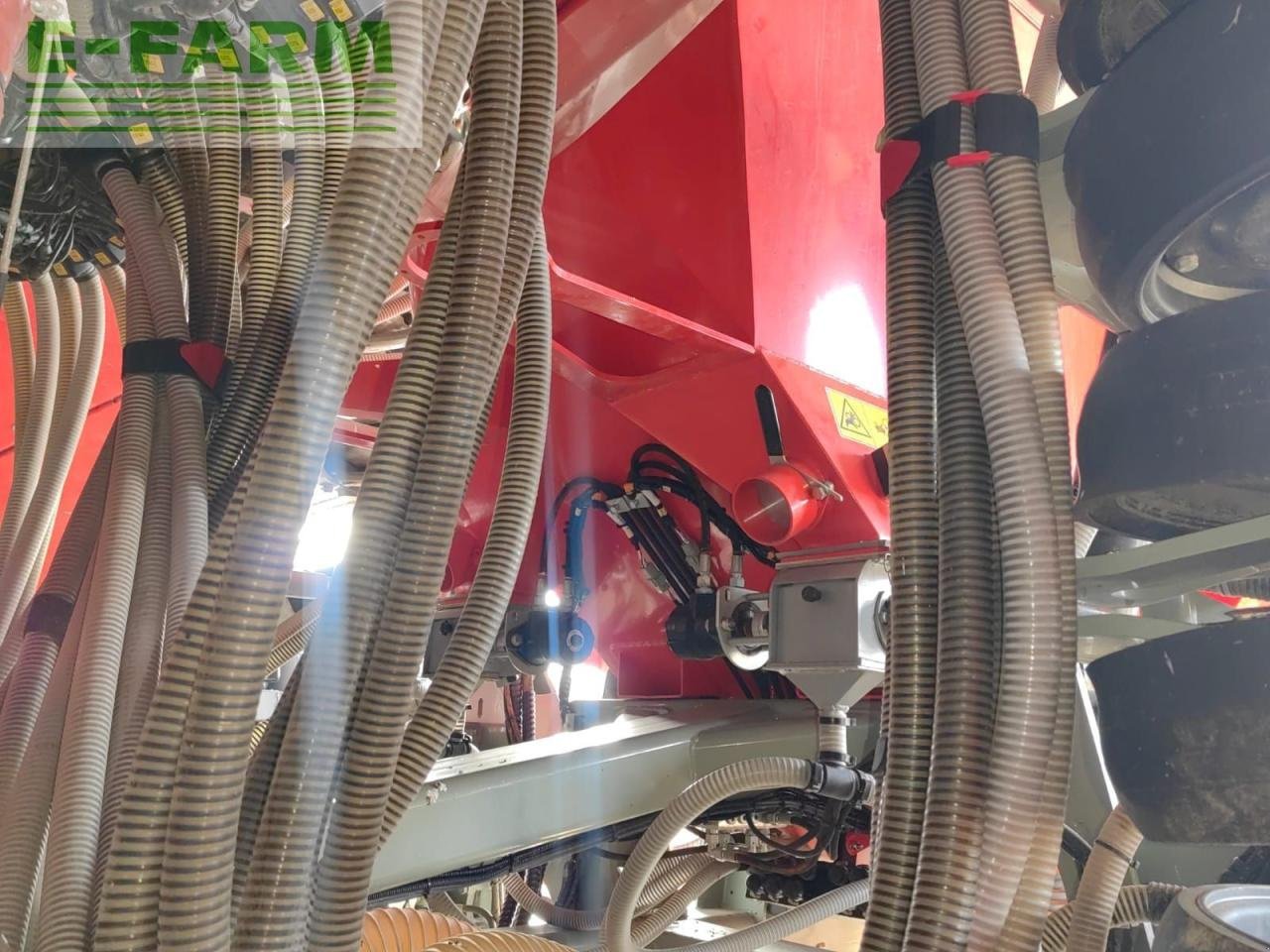 Drillmaschinenkombination of the type Amazone Novag T- Force Plus 950, Gebrauchtmaschine in Hamburg (Picture 26)