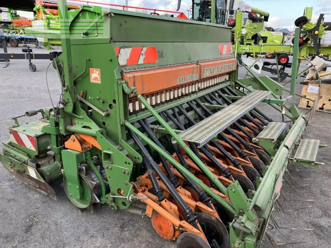 Drillmaschinenkombination tip Amazone semoir ad 302, Gebrauchtmaschine in BLENDECQUES (Poză 4)