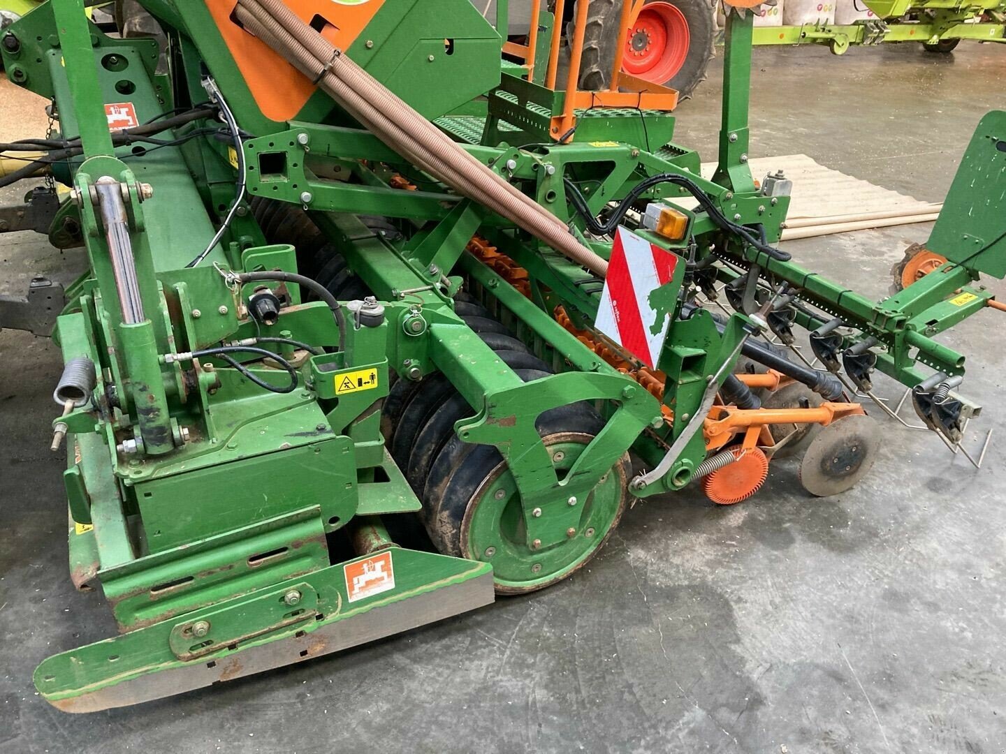 Drillmaschinenkombination a típus Amazone SEMOIR+HERSE KG3500+ADP353, Gebrauchtmaschine ekkor: PONTIVY (Kép 10)