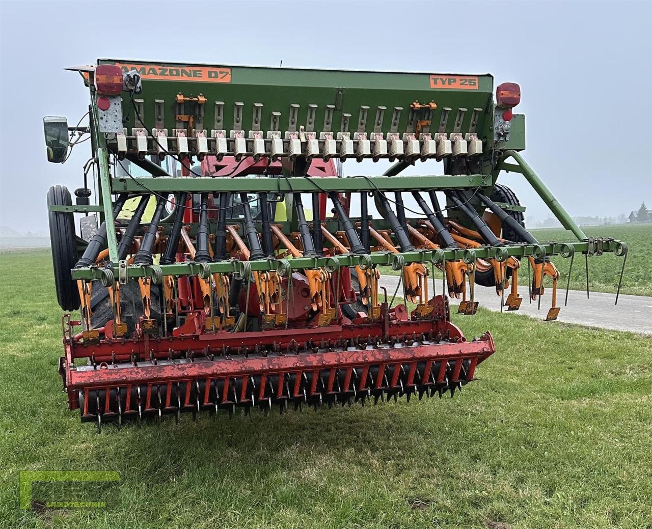 Drillmaschinenkombination del tipo Amazone Typ 25 Standard + Kuhn HR 2501M, Gebrauchtmaschine en Homberg/Ohm - Maulbach (Imagen 9)