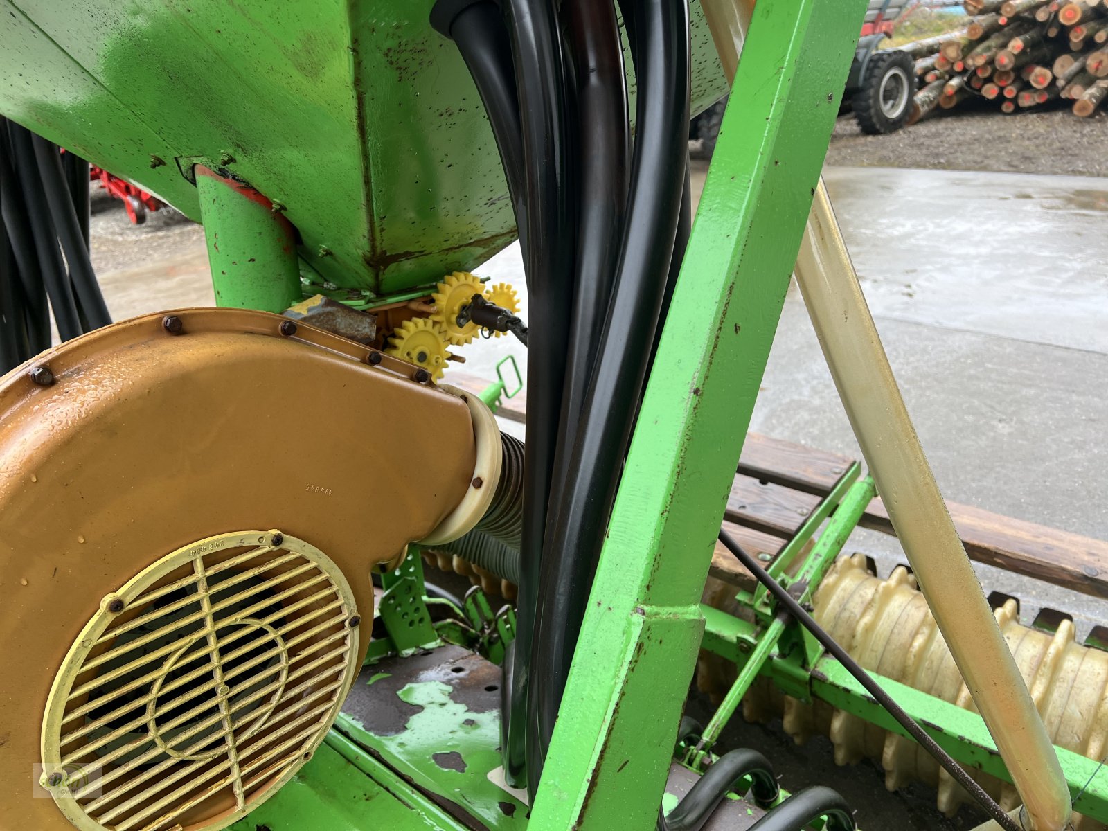 Drillmaschinenkombination des Typs Deutz-Fahr Z2100 Zinken-Rotoregge mit pneumatischer Sämaschine, Gebrauchtmaschine in Burgrieden (Bild 11)