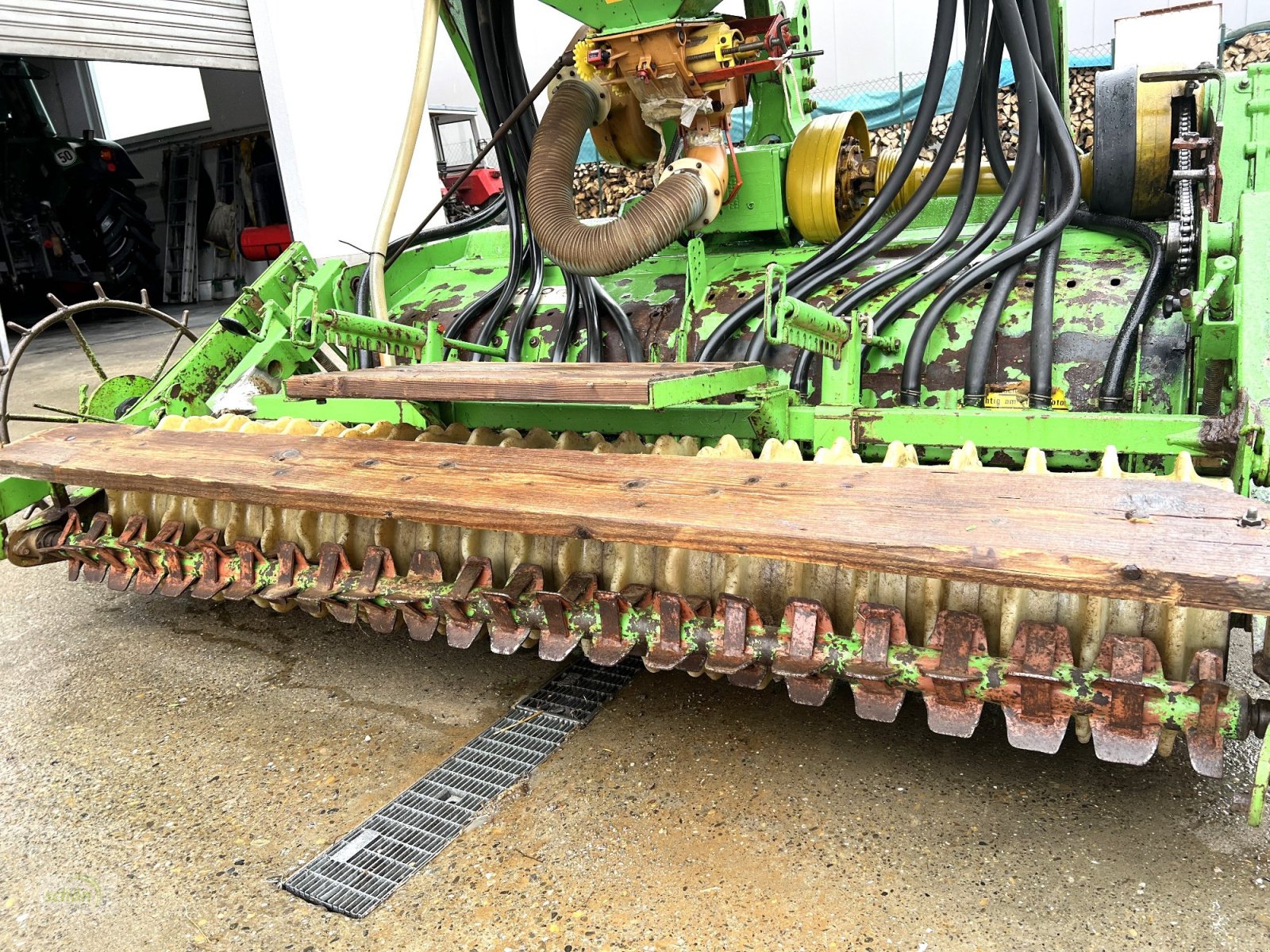 Drillmaschinenkombination del tipo Deutz-Fahr Z2100 Zinken-Rotoregge mit pneumatischer Sämaschine, Gebrauchtmaschine en Burgrieden (Imagen 18)