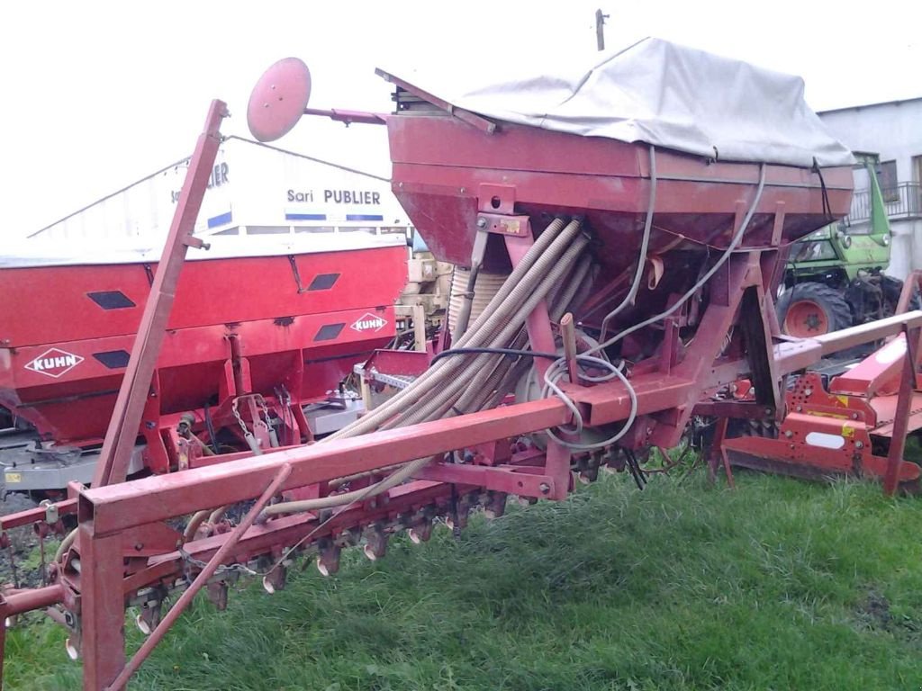 Drillmaschinenkombination типа Gaspardo PNEUMATIQUE, Gebrauchtmaschine в BLESMES (Фотография 6)