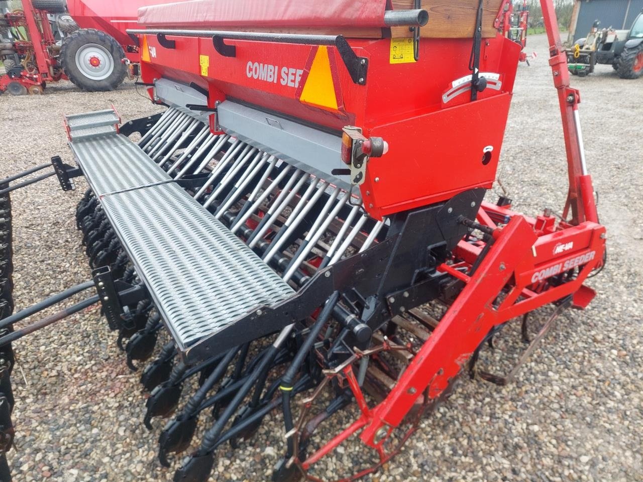 Drillmaschinenkombination del tipo HE-VA Combi-Seeder 4m, Gebrauchtmaschine In Hammel (Immagine 5)