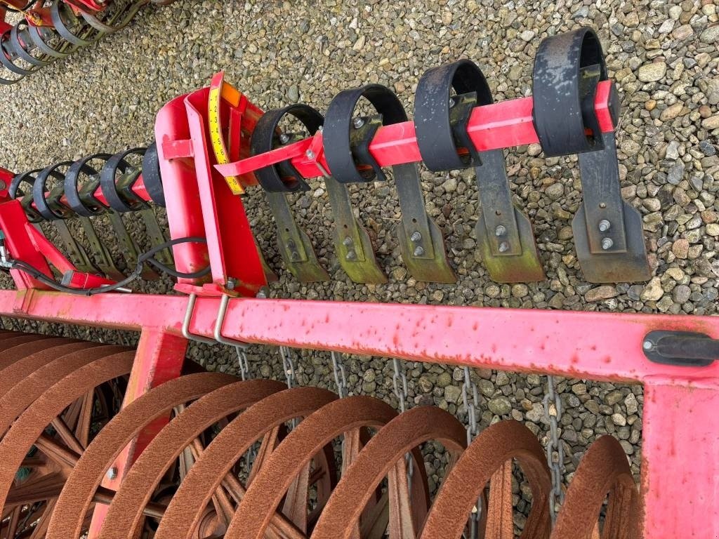 Drillmaschinenkombination of the type HE-VA TERRA-SEEDER Med frøudstyr 4m. med frontpakker, Gebrauchtmaschine in Ribe (Picture 11)