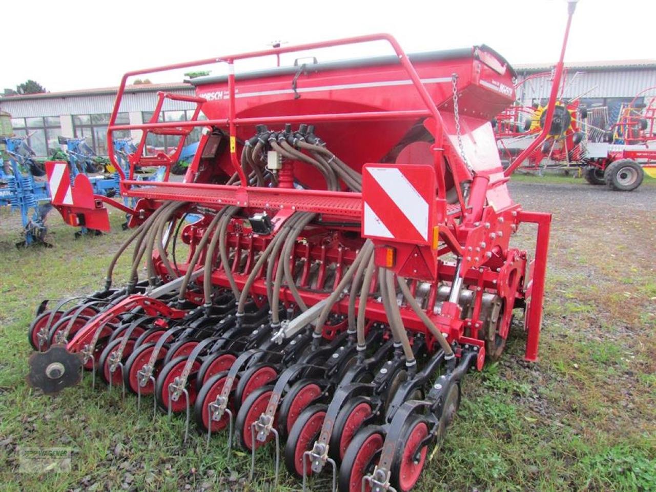 Drillmaschinenkombination del tipo Horsch Express 3KR, Gebrauchtmaschine In Bad Wildungen - Wega (Immagine 2)