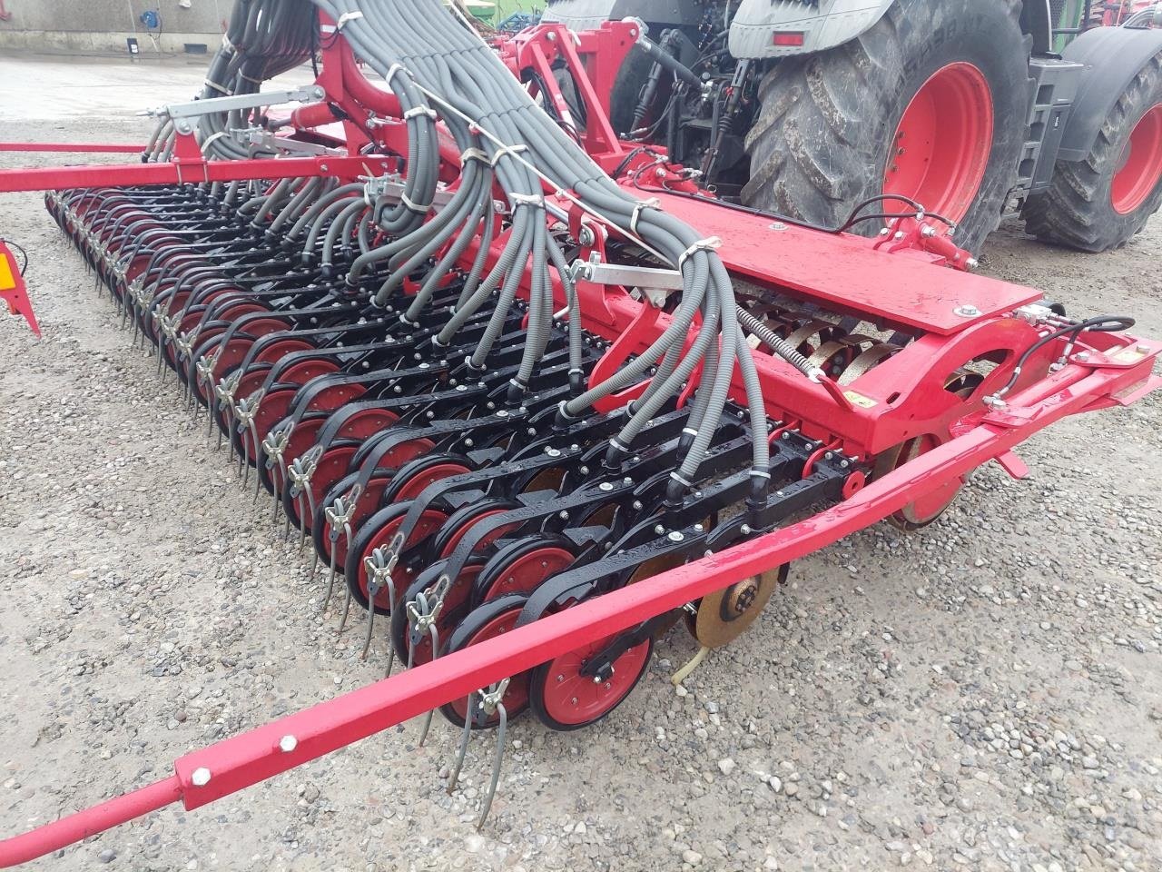 Drillmaschinenkombination of the type Horsch Taro 6 SL med slæbeplanke, Gebrauchtmaschine in Hammel (Picture 4)