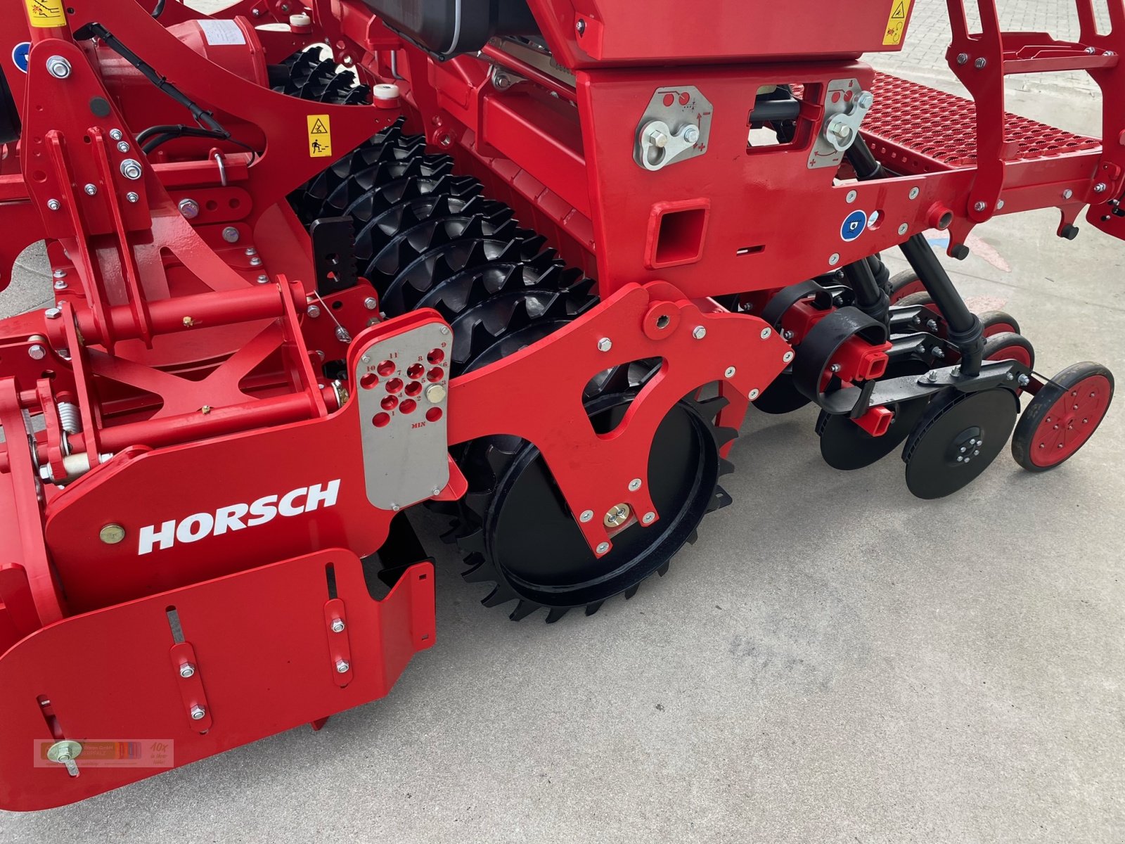 Drillmaschinenkombination del tipo Horsch Versa 3 KR, Neumaschine In Tirschenreuth (Immagine 3)