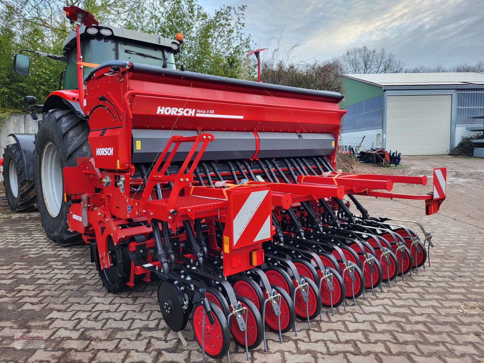 Drillmaschinenkombination of the type Horsch Versa 3 KR, Neumaschine in Kirkel-Altstadt (Picture 7)