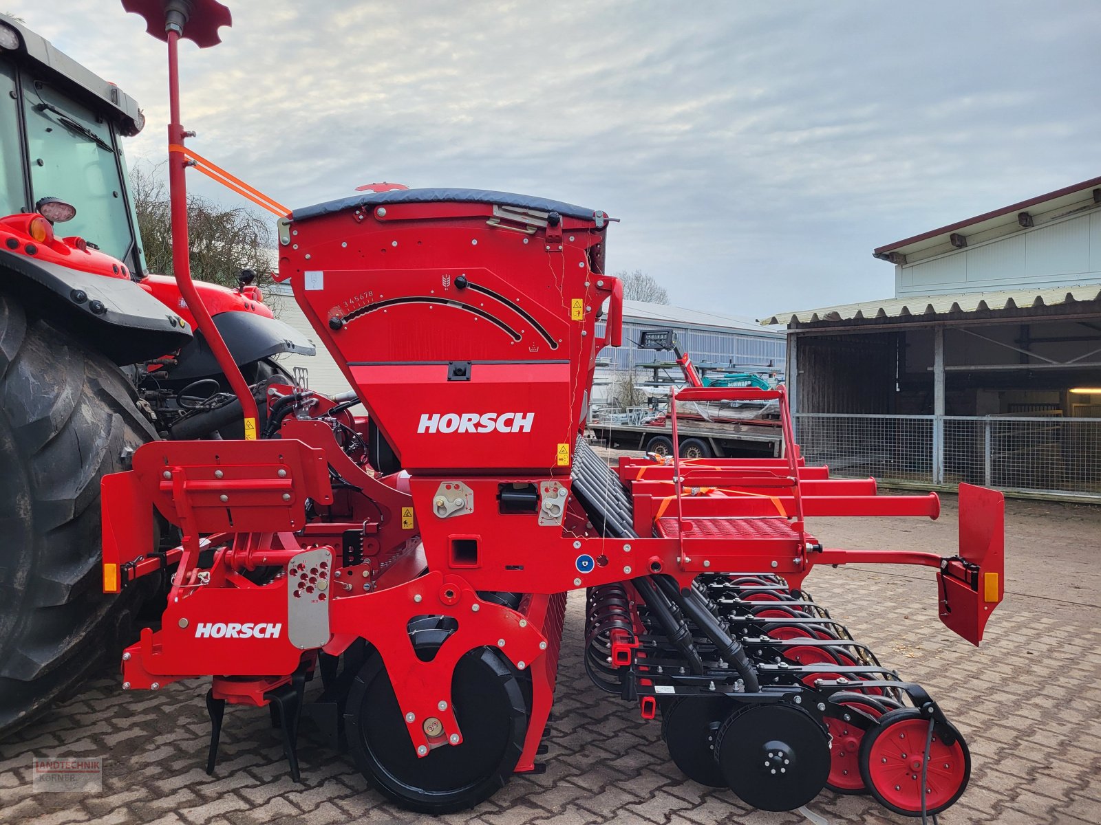 Drillmaschinenkombination of the type Horsch Versa 3 KR, Neumaschine in Kirkel-Altstadt (Picture 8)