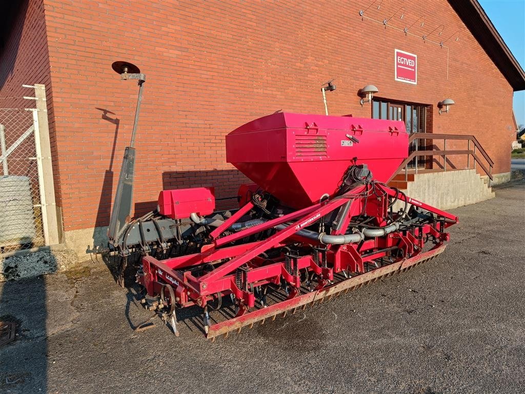 Drillmaschinenkombination of the type Kongskilde 4m VibroCompact med Kongskilde Demeter Universe luftsåmaskine, Gebrauchtmaschine in Egtved (Picture 1)