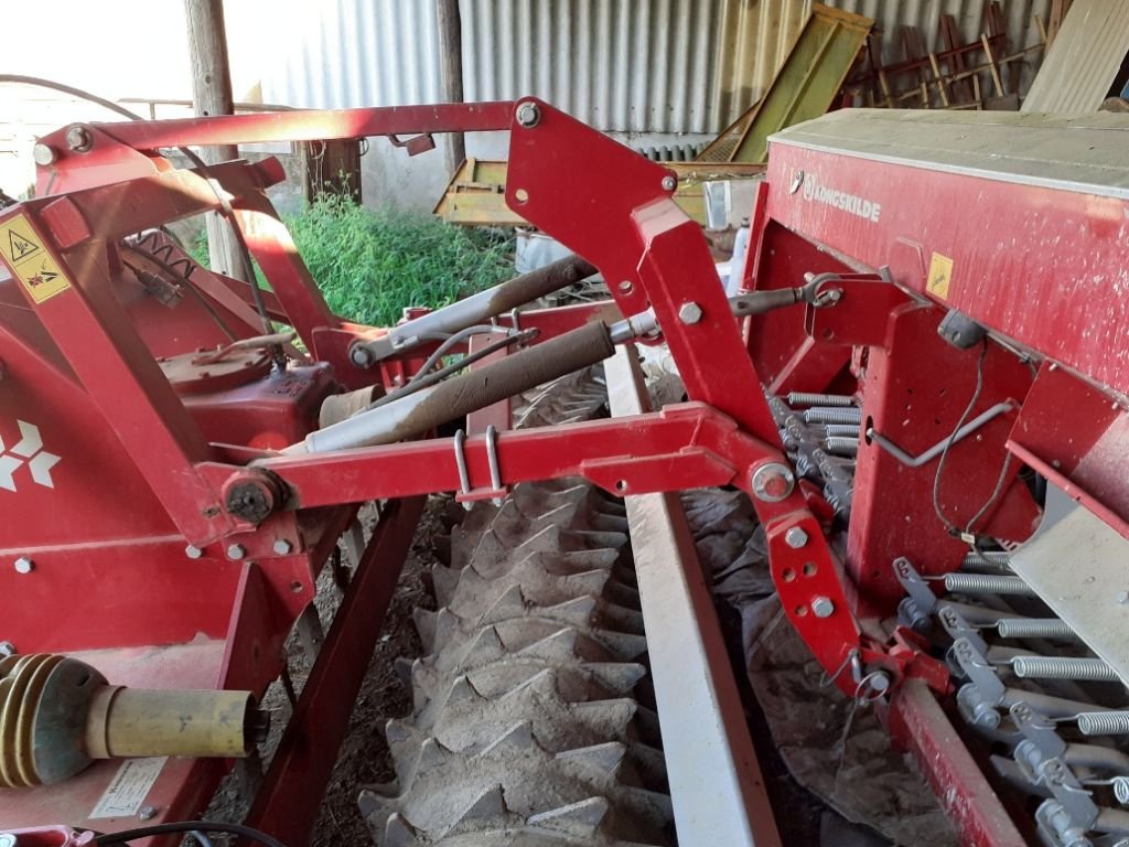 Drillmaschinenkombination του τύπου Kongskilde mecanique, Gebrauchtmaschine σε Saint-Priest-Taurion (Φωτογραφία 3)