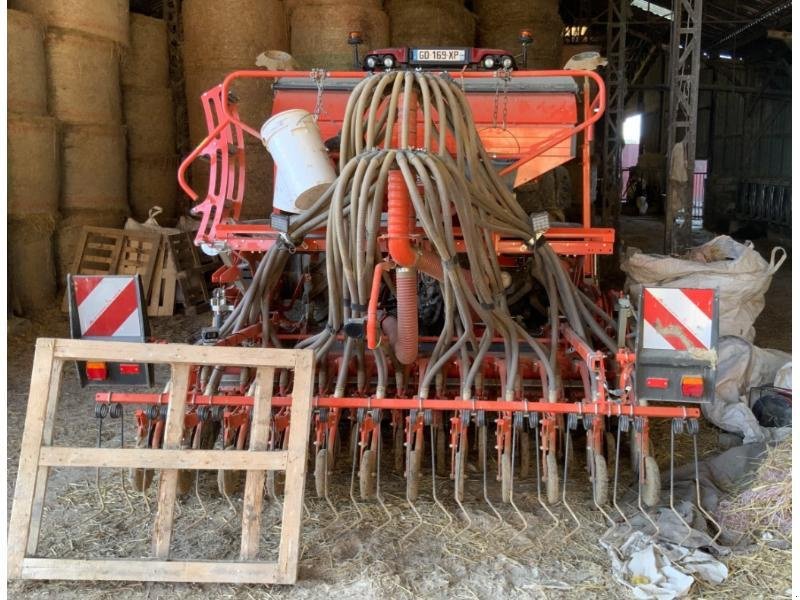 Drillmaschinenkombination del tipo Kubota KUBOTA, Gebrauchtmaschine en ROYE (Imagen 2)