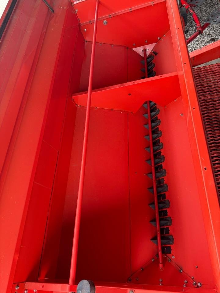 Drillmaschinenkombination del tipo Kuhn COMBILINER 4M, Gebrauchtmaschine In Trige (Immagine 11)