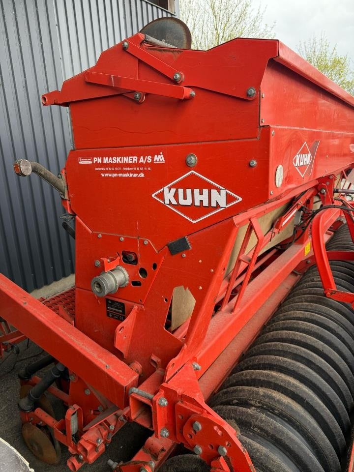 Drillmaschinenkombination del tipo Kuhn COMBILINER 4M, Gebrauchtmaschine In Trige (Immagine 12)