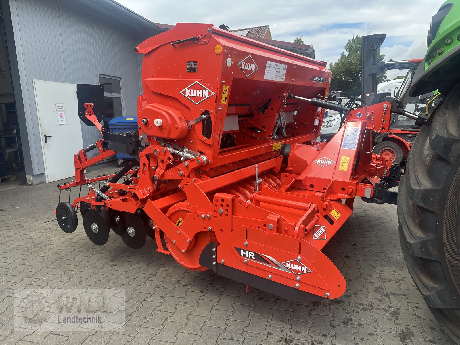 Drillmaschinenkombination del tipo Kuhn Combiliner Sitera 3000, Neumaschine In Rudendorf (Immagine 1)