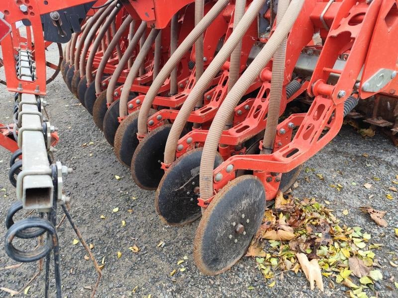 Drillmaschinenkombination typu Kuhn COMBINE, Gebrauchtmaschine w SAINT GENEST D'AMBIERE (Zdjęcie 5)