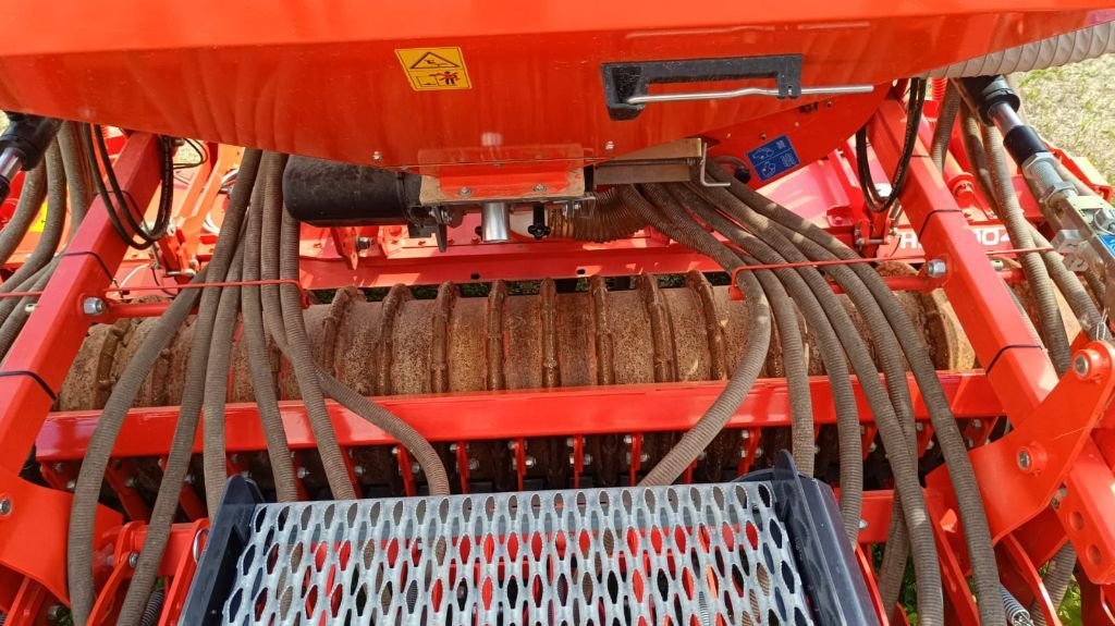 Drillmaschinenkombination del tipo Kuhn DISQUES, Gebrauchtmaschine en Lérouville (Imagen 8)