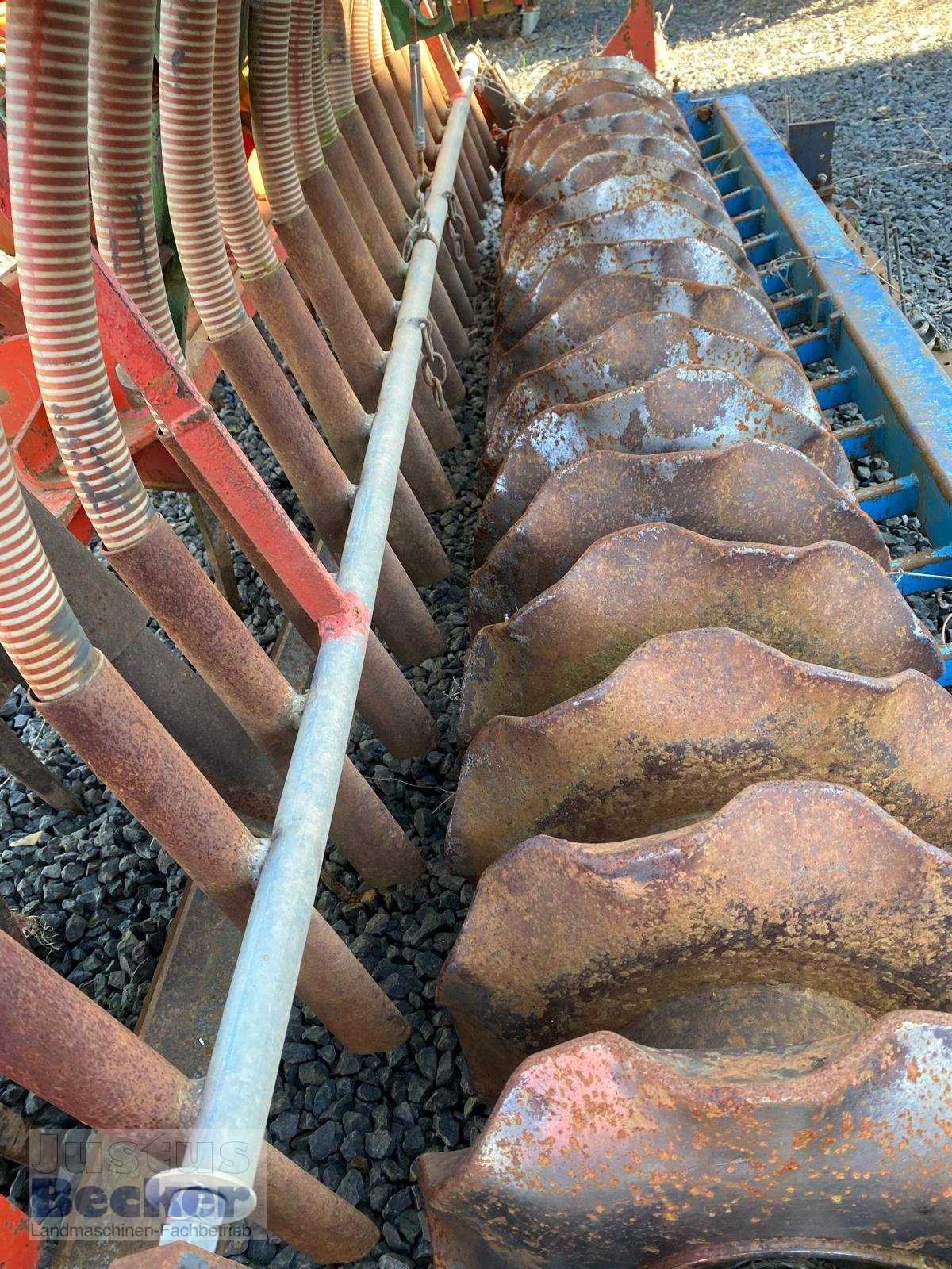 Drillmaschinenkombination of the type Kuhn HR 250 + Hassia, Gebrauchtmaschine in Weimar-Niederwalgern (Picture 10)