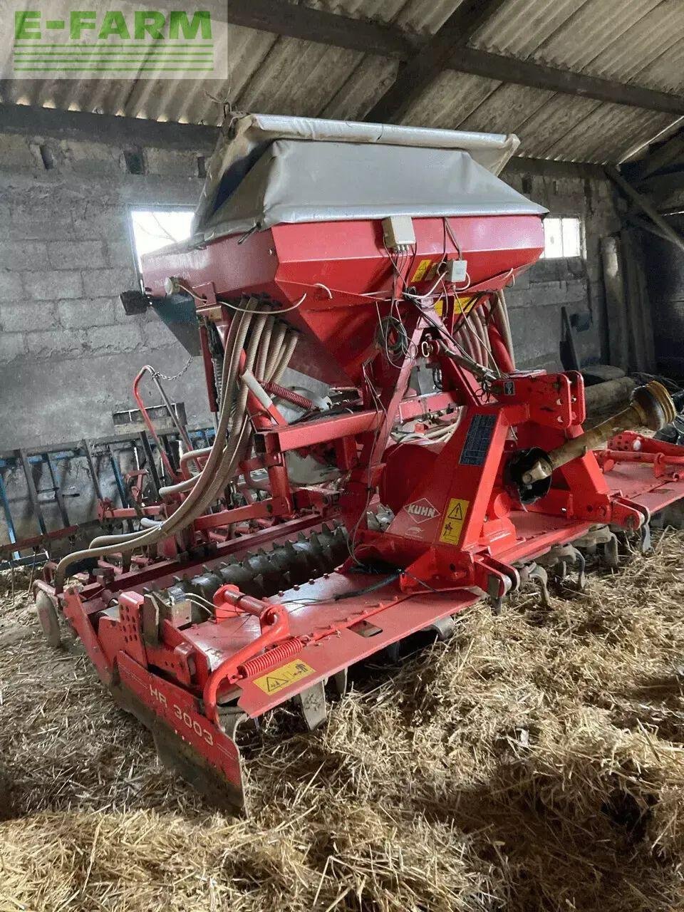 Drillmaschinenkombination от тип Kuhn hr 3003+accord da, Gebrauchtmaschine в PLOUIGNEAU (Снимка 1)