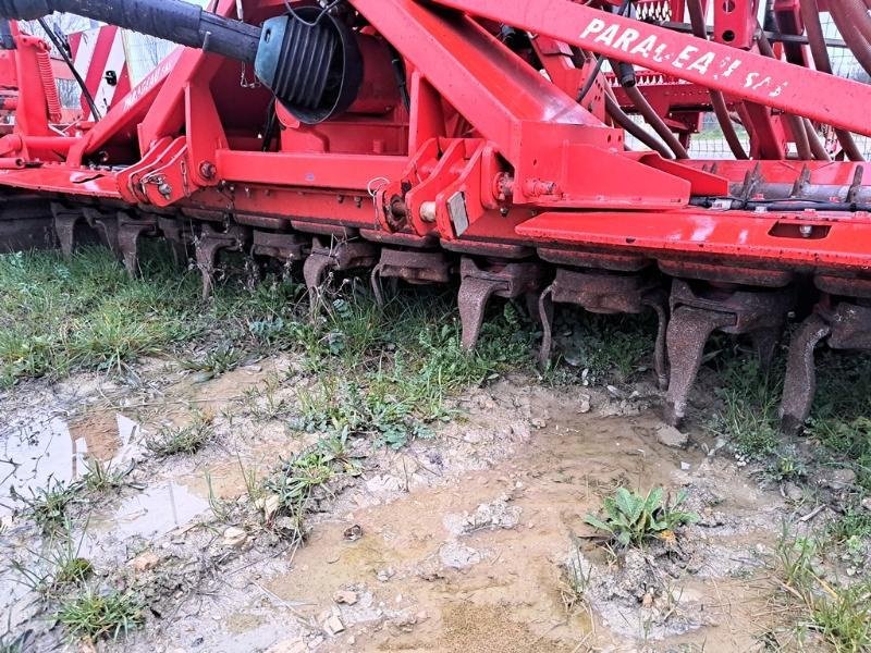 Drillmaschinenkombination del tipo Kuhn HR 4004D, Gebrauchtmaschine In SAINT-GERMAIN DU PUY (Immagine 4)