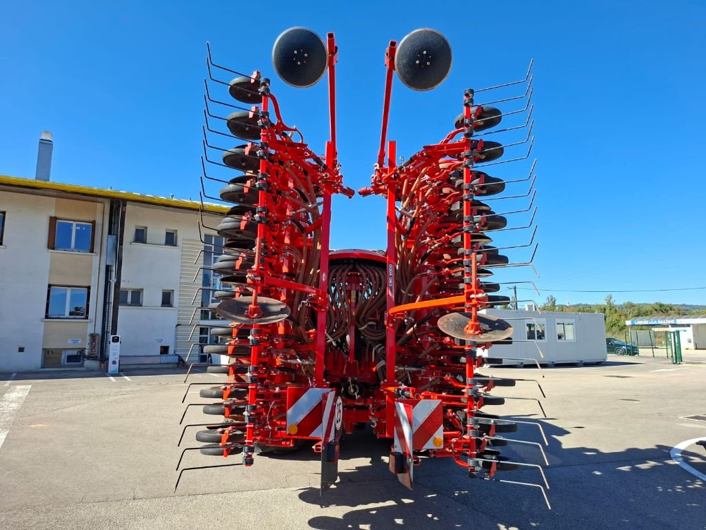 Drillmaschinenkombination of the type Kuhn HR 6004 + CSC 6000 + TF 1512, Gebrauchtmaschine in CHEMAUDIN ET VAUX (Picture 7)