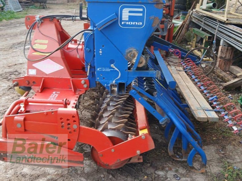 Drillmaschinenkombination des Typs Kuhn HR251M / Fiona, Gebrauchtmaschine in OBERNDORF-HOCHMOESSINGEN (Bild 1)