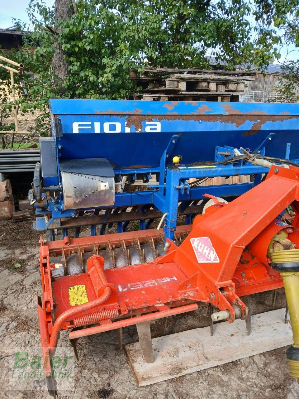 Drillmaschinenkombination del tipo Kuhn HR251M / Fiona, Gebrauchtmaschine en OBERNDORF-HOCHMOESSINGEN (Imagen 2)