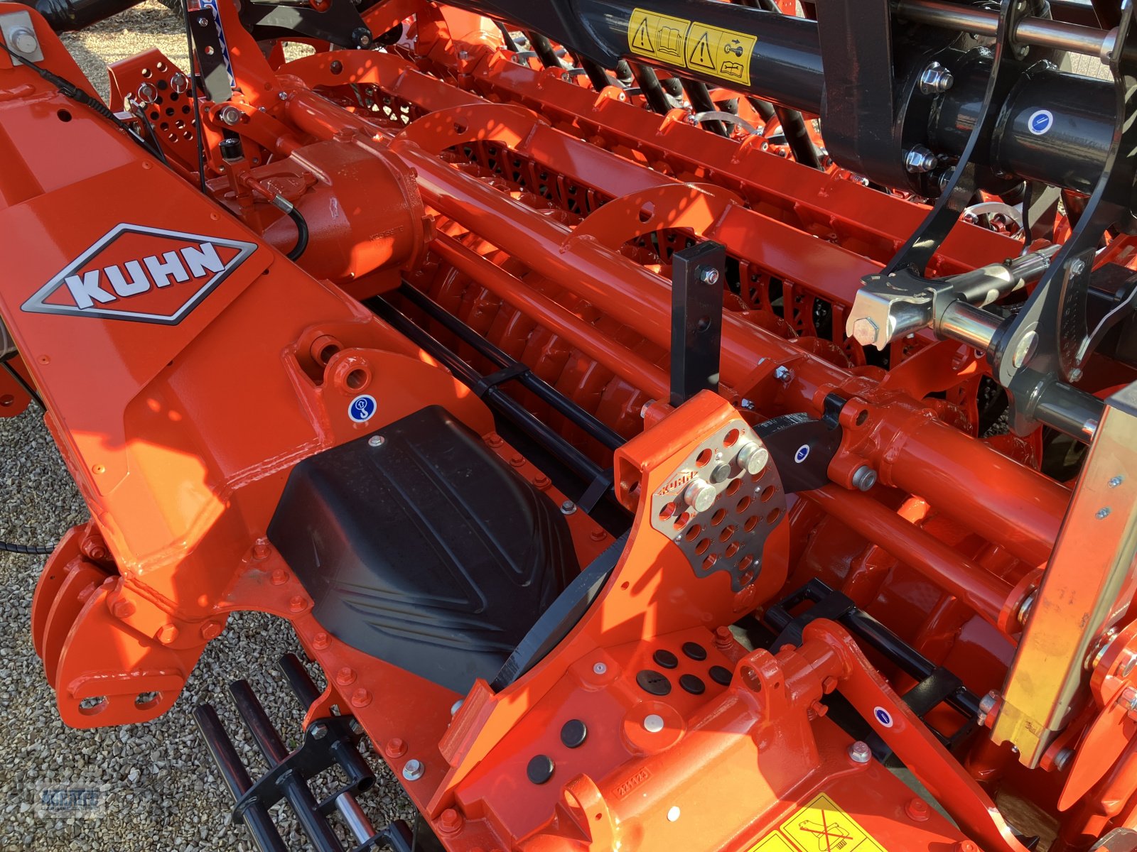 Drillmaschinenkombination of the type Kuhn HR3020 & Sitera 3030-24E, Neumaschine in Salching bei Straubing (Picture 7)