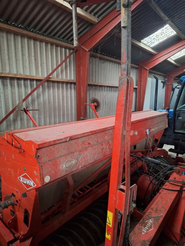 Drillmaschinenkombination Türe ait Kuhn HR4003D/INTEGRA GII, Gebrauchtmaschine içinde Maribo (resim 3)