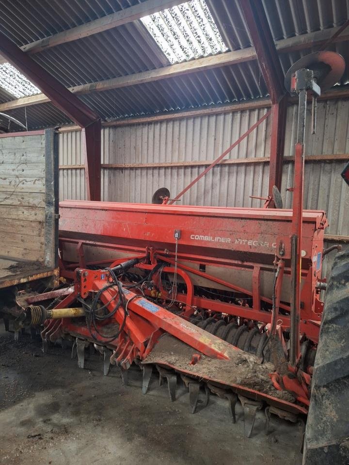 Drillmaschinenkombination Türe ait Kuhn HR4003D/INTEGRA GII, Gebrauchtmaschine içinde Maribo (resim 1)