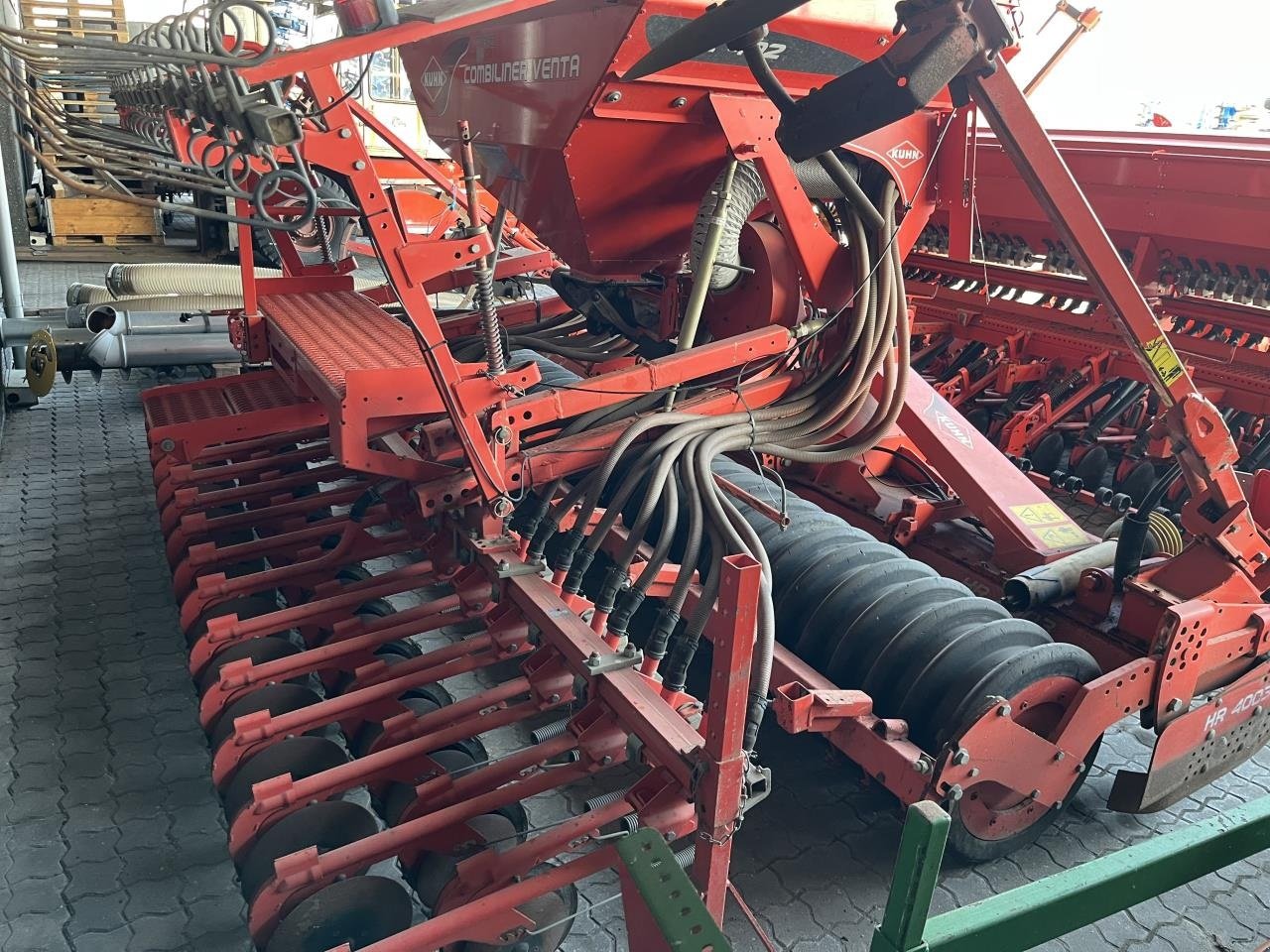 Drillmaschinenkombination of the type Kuhn HR4003D/LC402, Gebrauchtmaschine in Maribo (Picture 11)